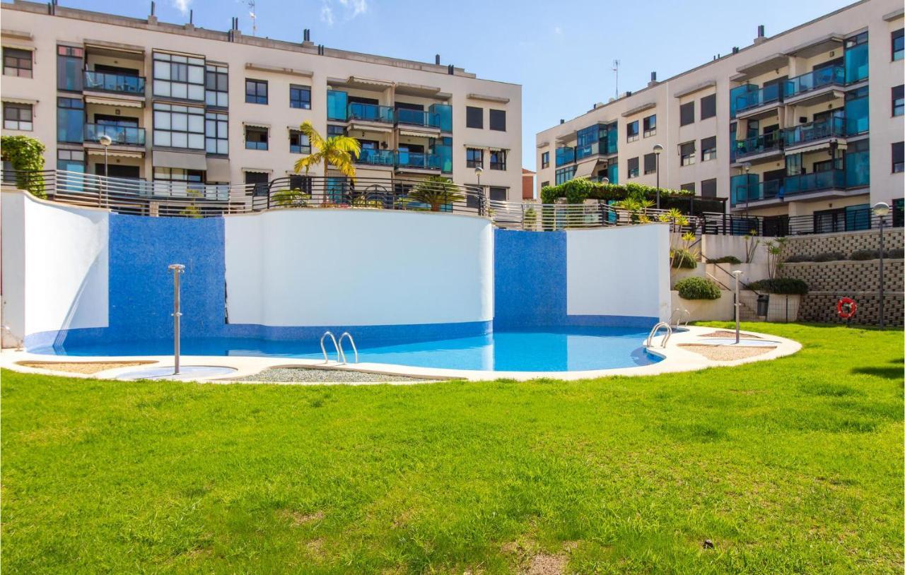 Beautiful Apartment In Санта Пола Экстерьер фото